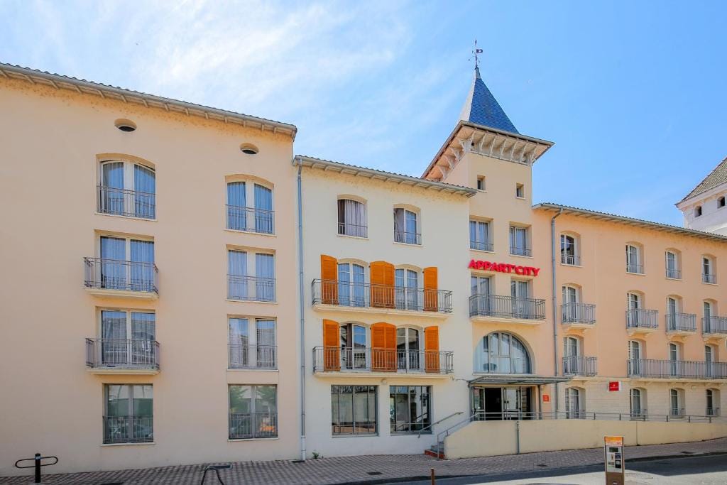 Appart'City Confort Agen Centre — 3