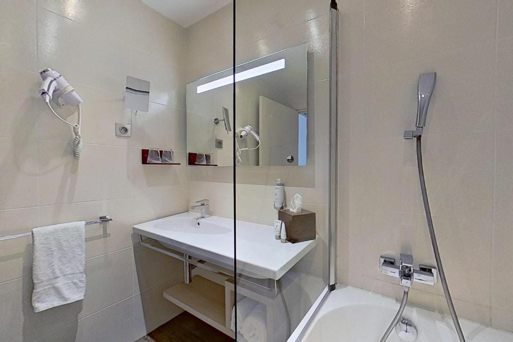 Aquabella Hôtel & Spa — 3