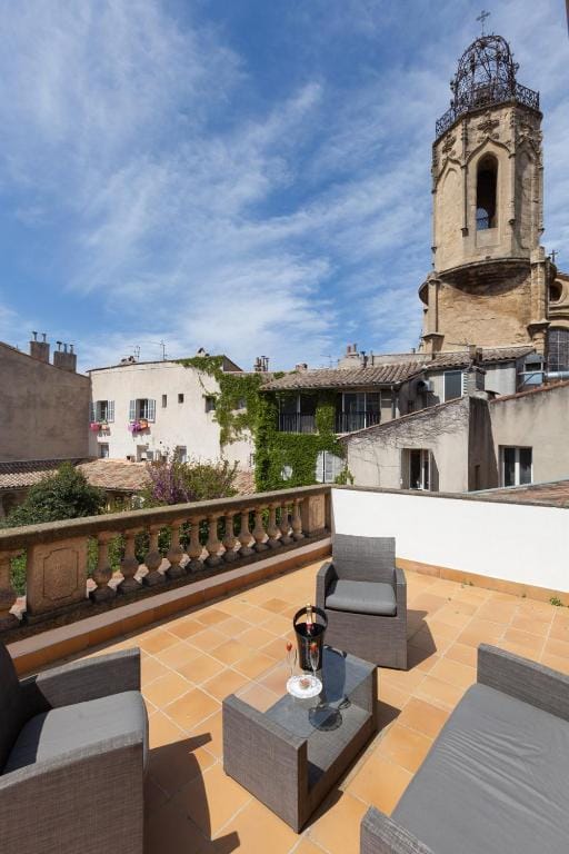 Hôtel des Augustins — 5