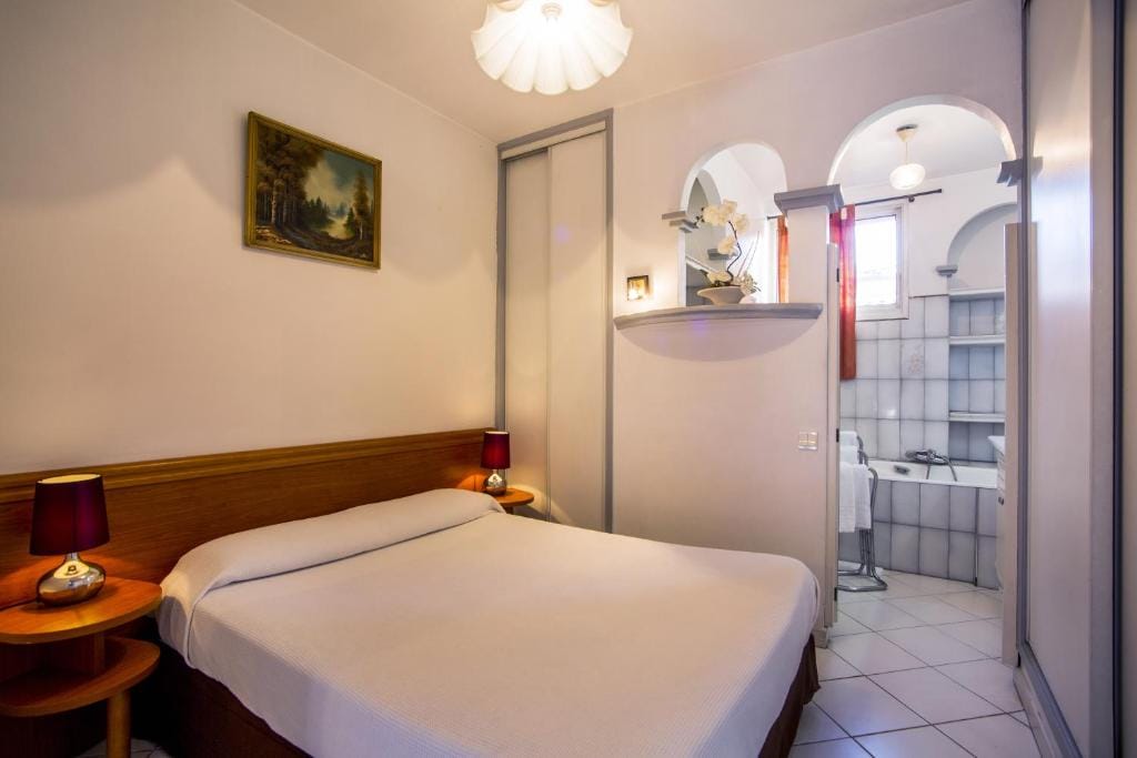 Hotel le Dauphin — 3