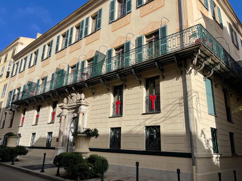 Hotel POZZO DI BORGO — 1