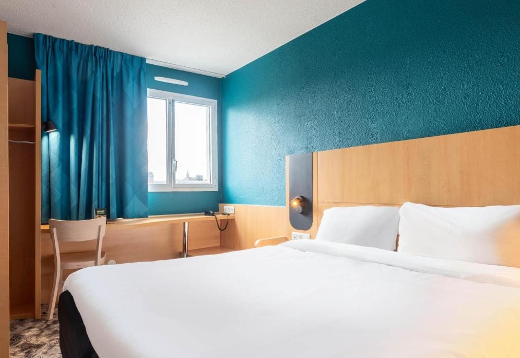 B&B HOTEL Amiens Centre Cathédrale — 2