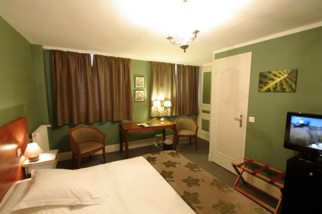 Grand Hotel de L'Univers — 5