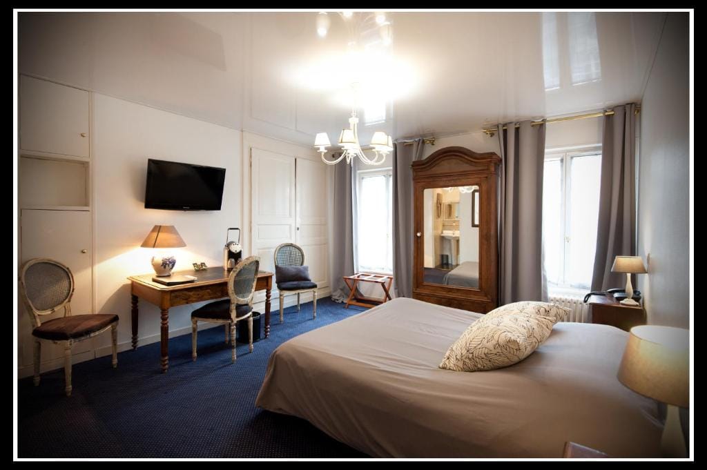 Hotel Le Prieuré et La Résidence — 2