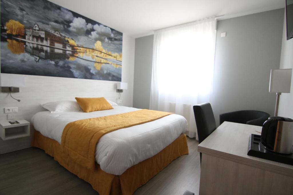 Logis Hôtel - La Chambre d'Amiens — 1