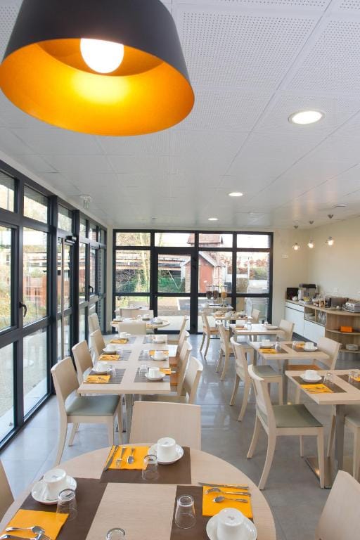 Logis Hôtel - La Chambre d'Amiens — 3