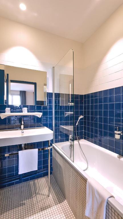 Grand Hotel de la Gare, Angers — 3