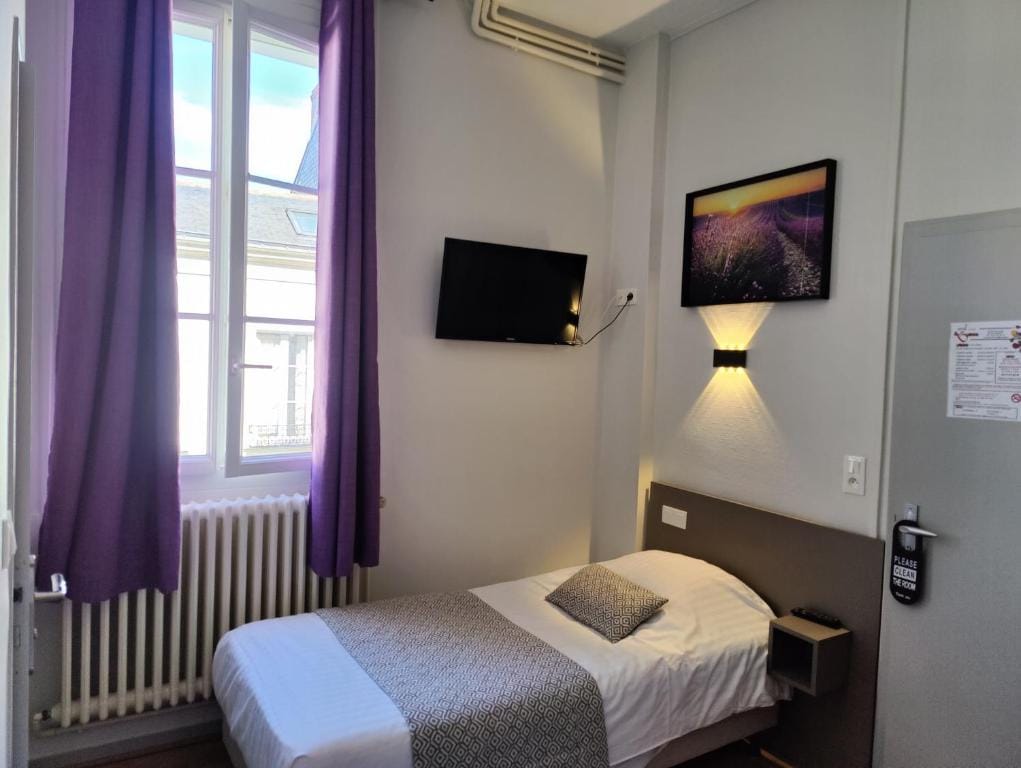 Hotel Des Lices - Angers — 2