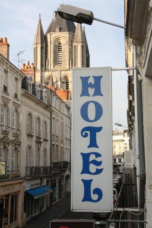 Hotel Des Lices - Angers — 3