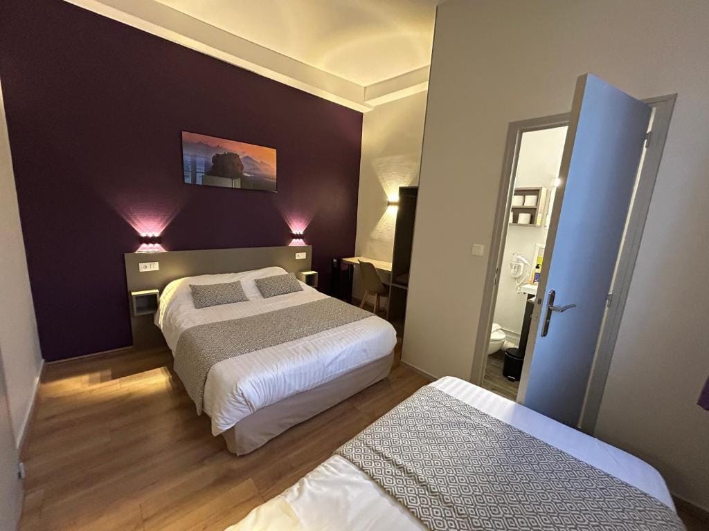 Hotel Des Lices - Angers — 4