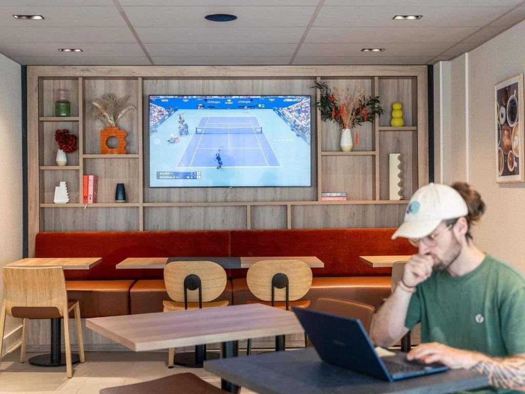 ibis Styles Angers Centre Gare — 4