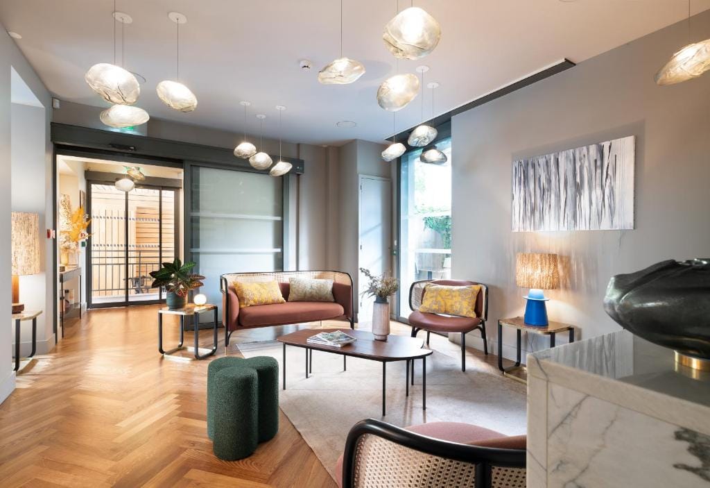Hébé Hotel — 2