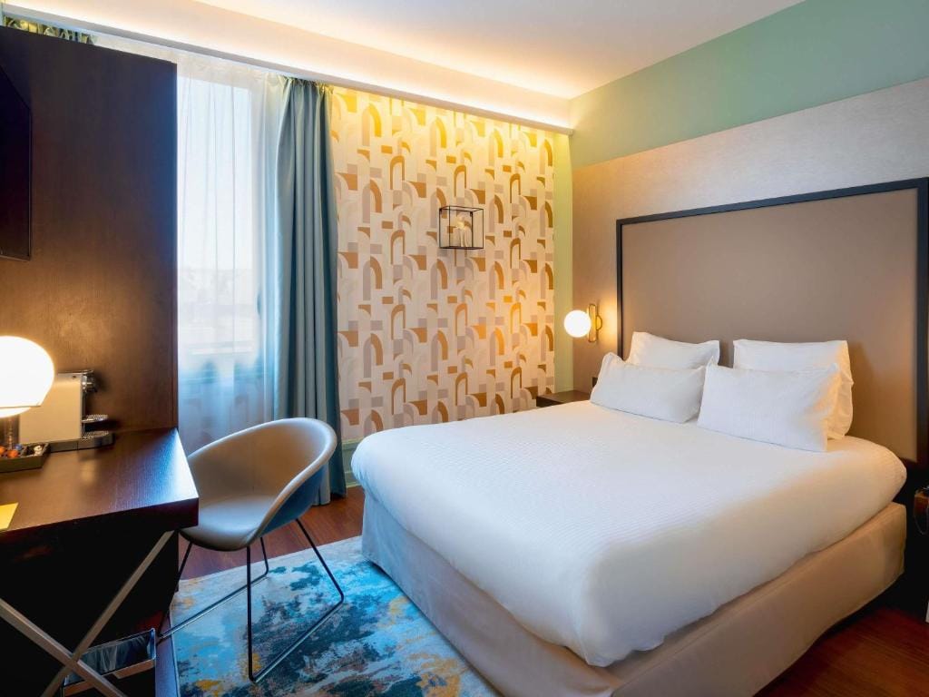 Le Splendid Hotel Lac D'Annecy - Handwritten Collection