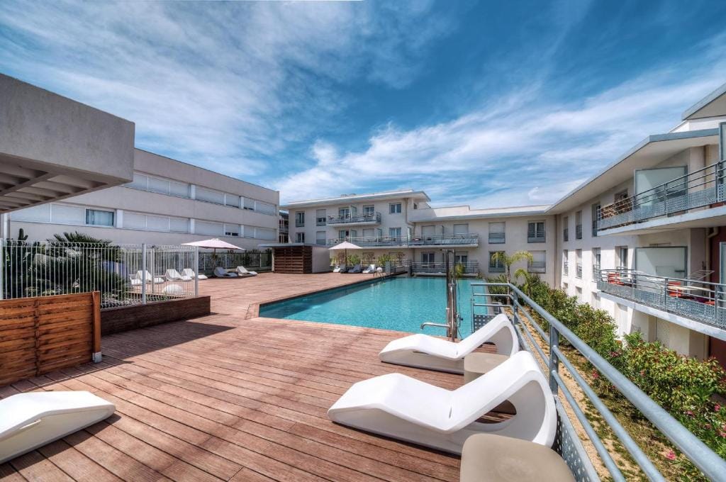 Comfort Aparthotel Antibes Le Maestria — 1