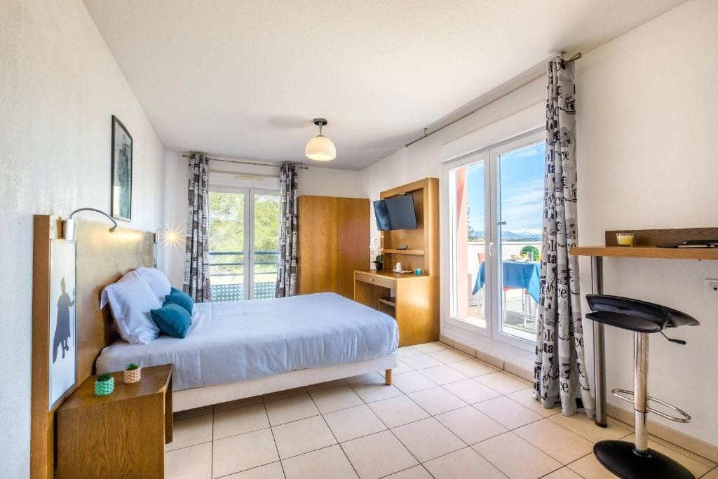 Comfort Aparthotel Antibes Le Maestria — 5