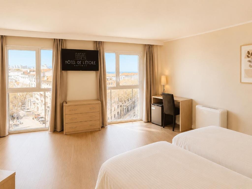 Hôtel de l'Étoile — 1