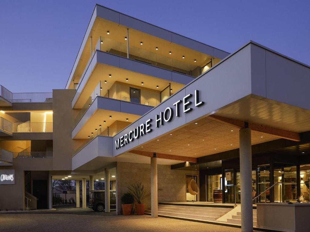 Mercure Avignon TGV Hotel & Spa — 5