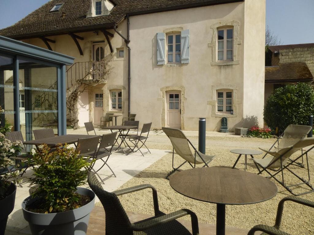 Beaune Hôtel — 4