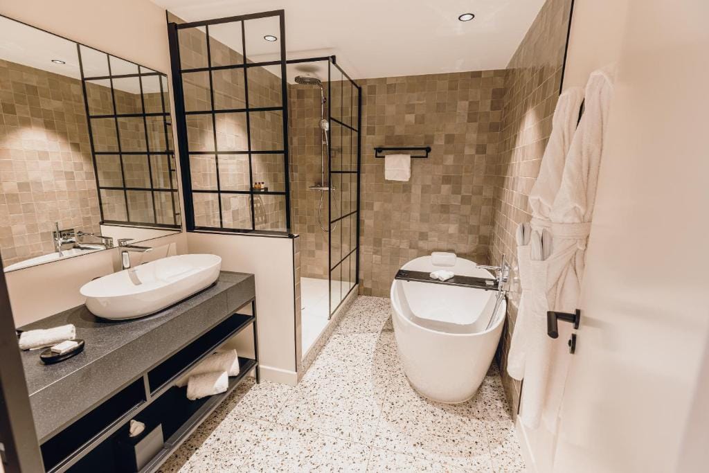 Cèdre Beaune, A Beauvallon Hotel & Spa — 3