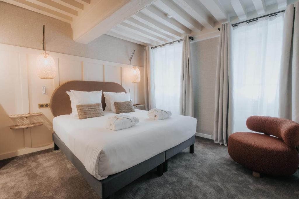 Hôtel Henry II Beaune Centre — 1