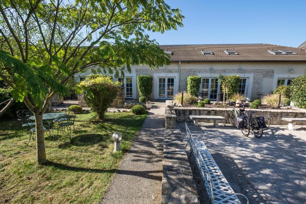 Logis Hôtel De Bretonnière - Beaune centre — 5