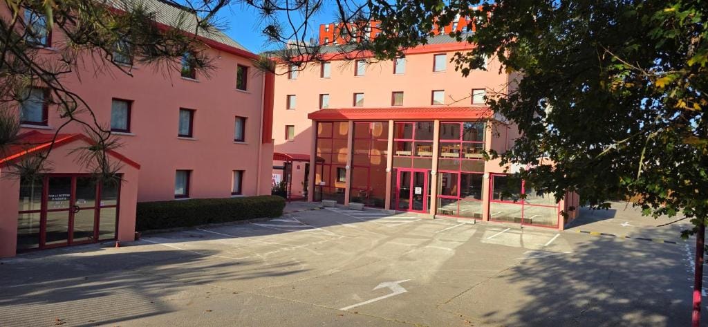 Hôtel Siatel Besançon Chateaufarine — 1