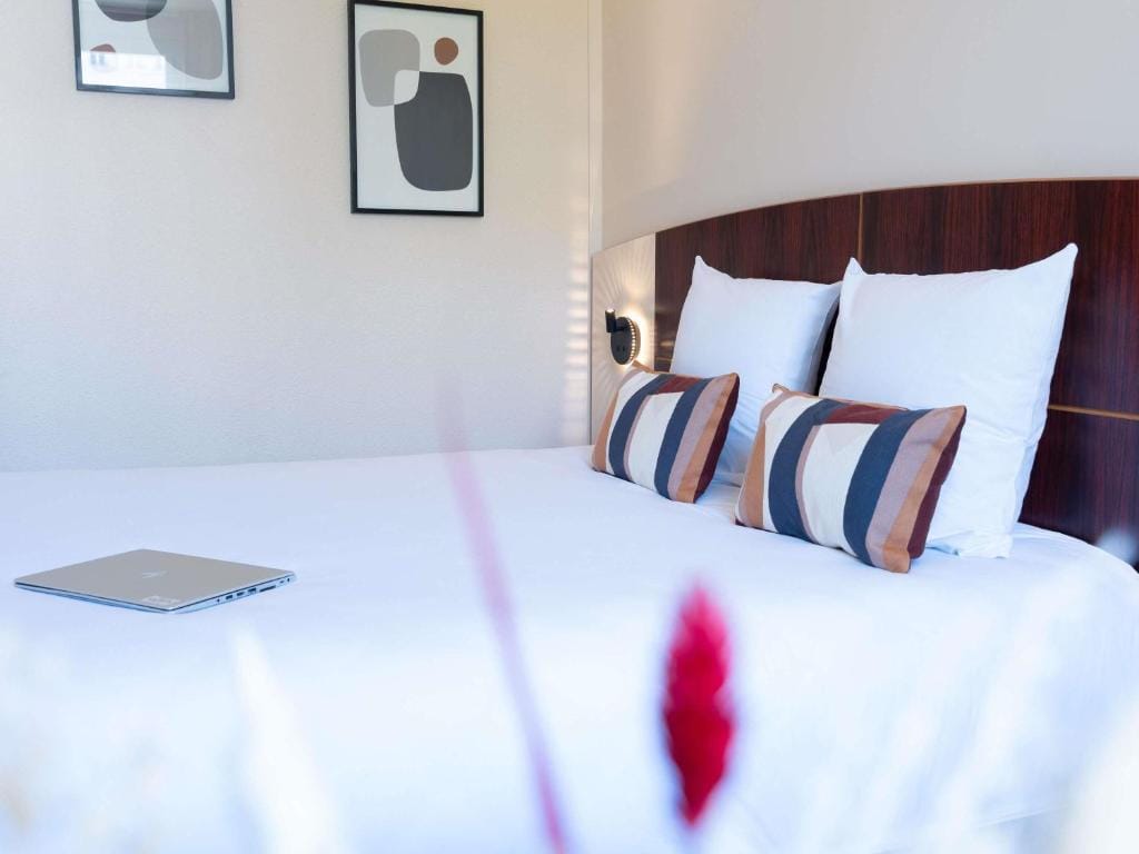 Mercure Besancon Parc Micaud - Hotel & Bar — 1