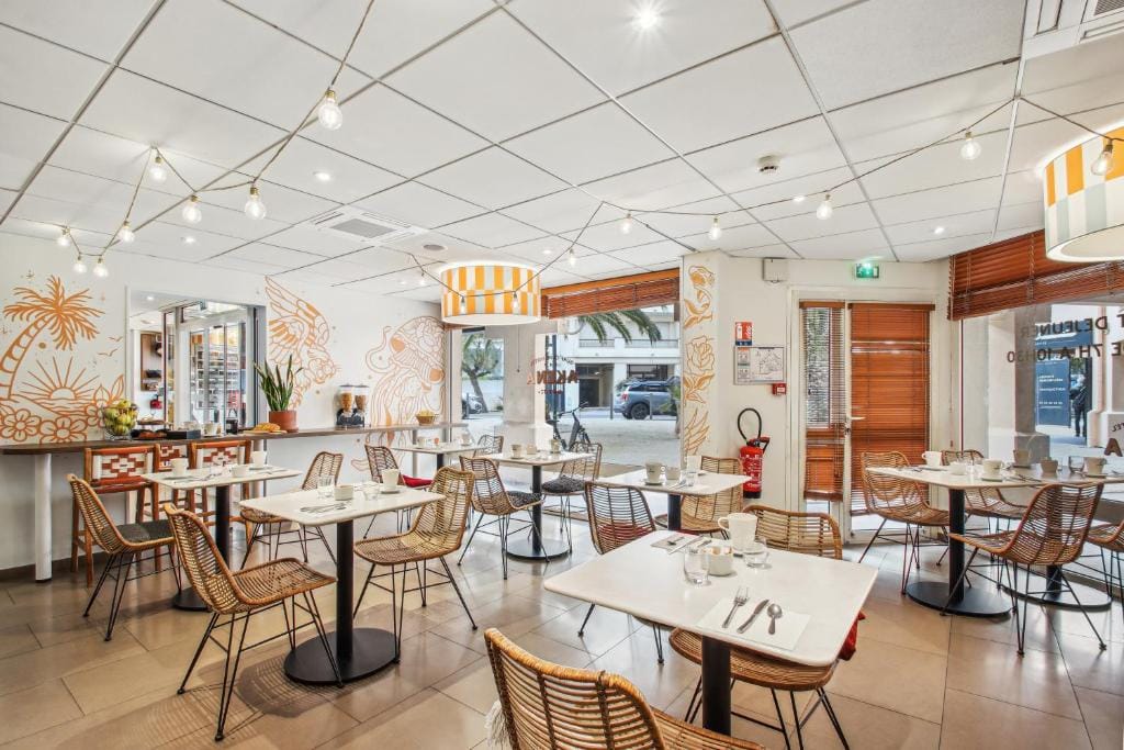Surf Club Hôtel by Akena - Grande plage — 4