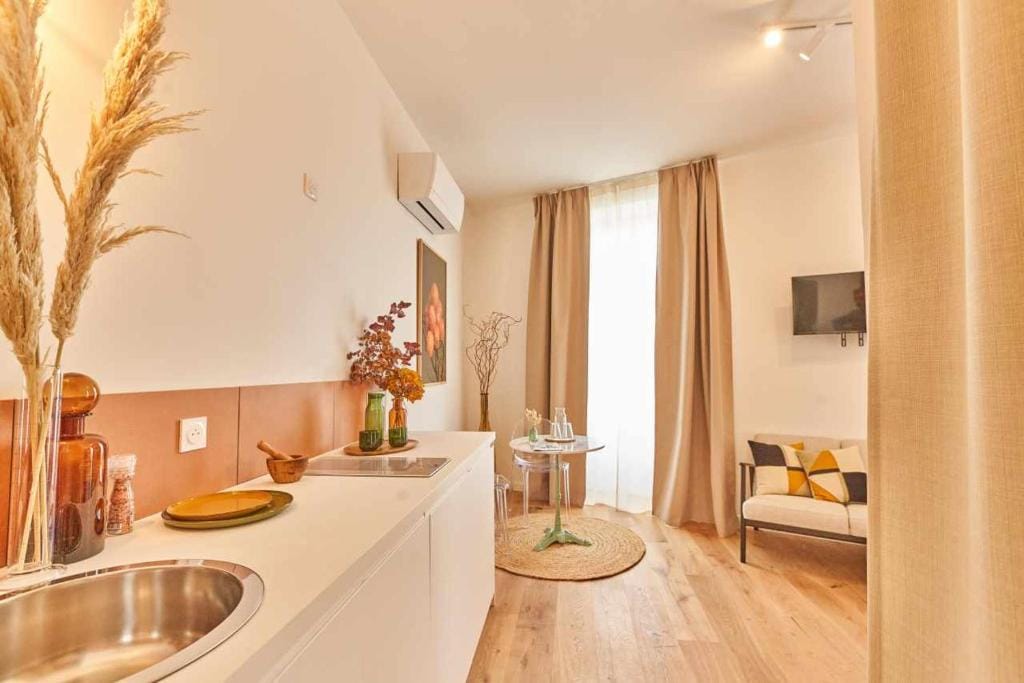Chez Camille - Boutique Aparthotel au coeur de Bordeaux — 3