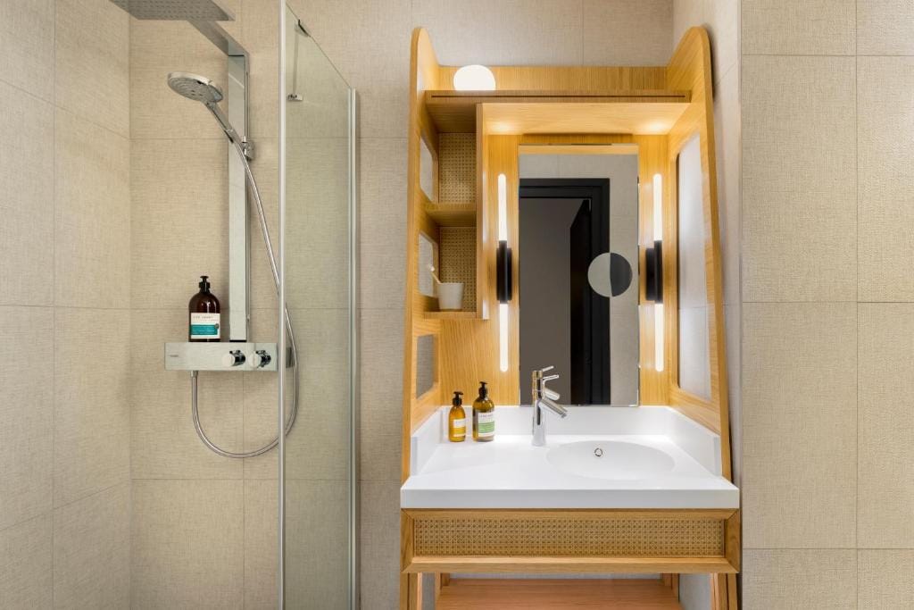 FirstName Bordeaux, Part of JdV by Hyatt — 3