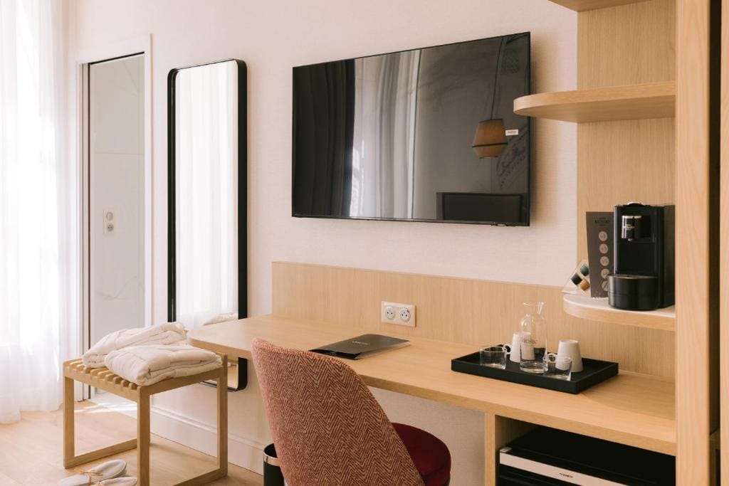 Hôtel Majestic — 4
