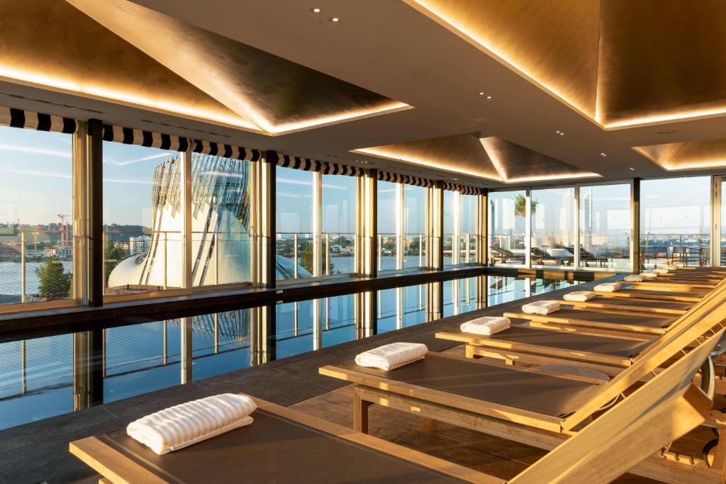 Renaissance Bordeaux Hotel — 1