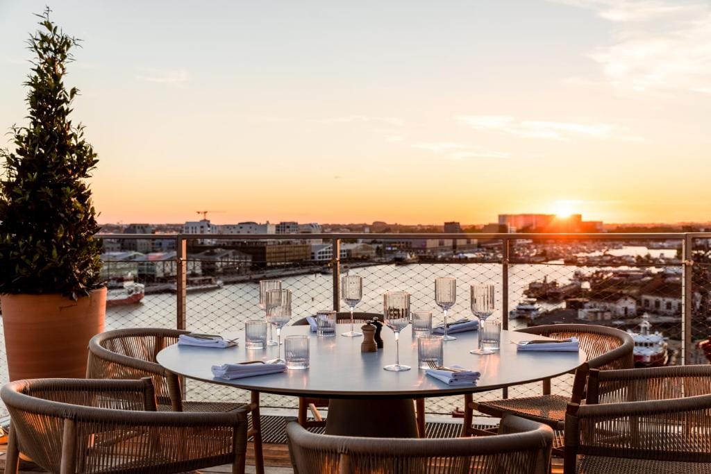 Renaissance Bordeaux Hotel — 4