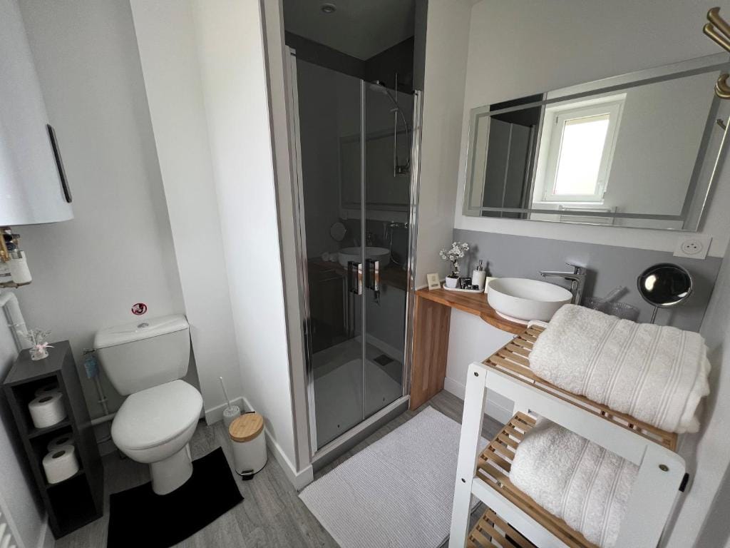 La suite du Theatre — 3