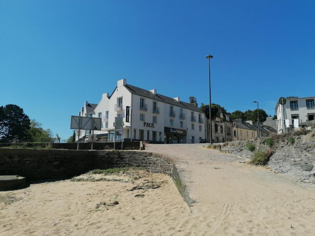 Couett'Hôtel Brest Port de plaisance, Les pieds dans l'eau — 5