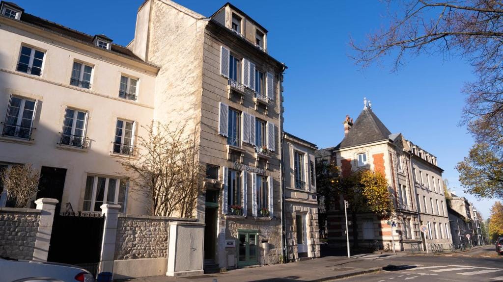 Chambres au coeur du quartier historique - Maison Alternativi — 4