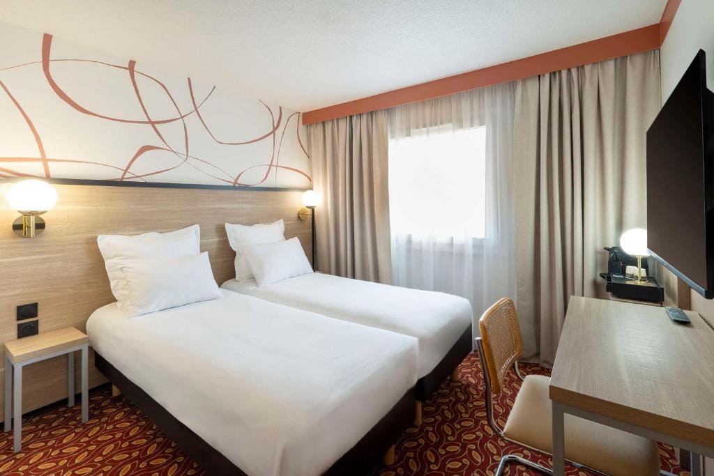 Sure Hotel by Best Western Caen Memorial — 2