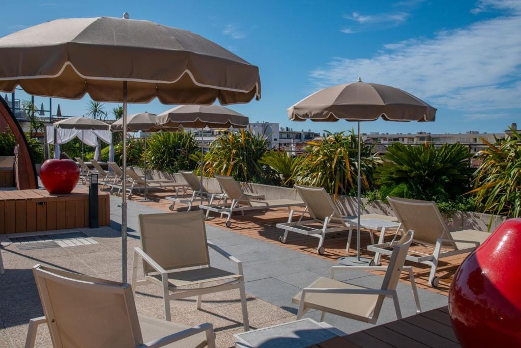 Best Western Premier Le Patio des Artistes Wellness Jacuzzi — 2