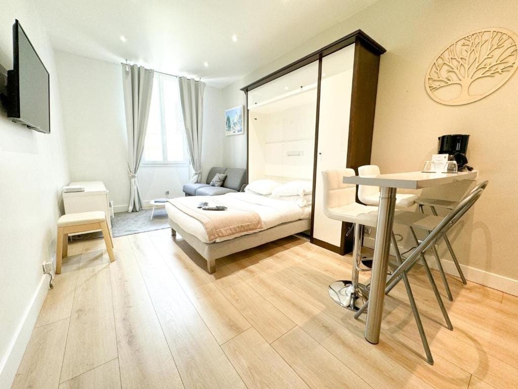 Hôtel de Provence — 4