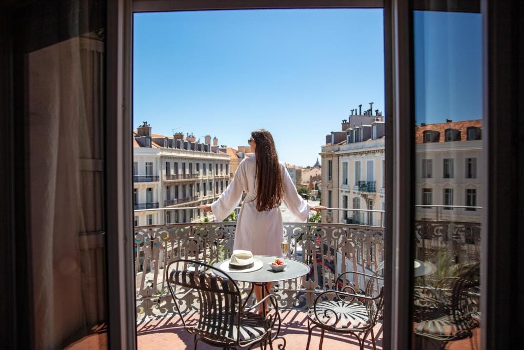 Le Cavendish — 2