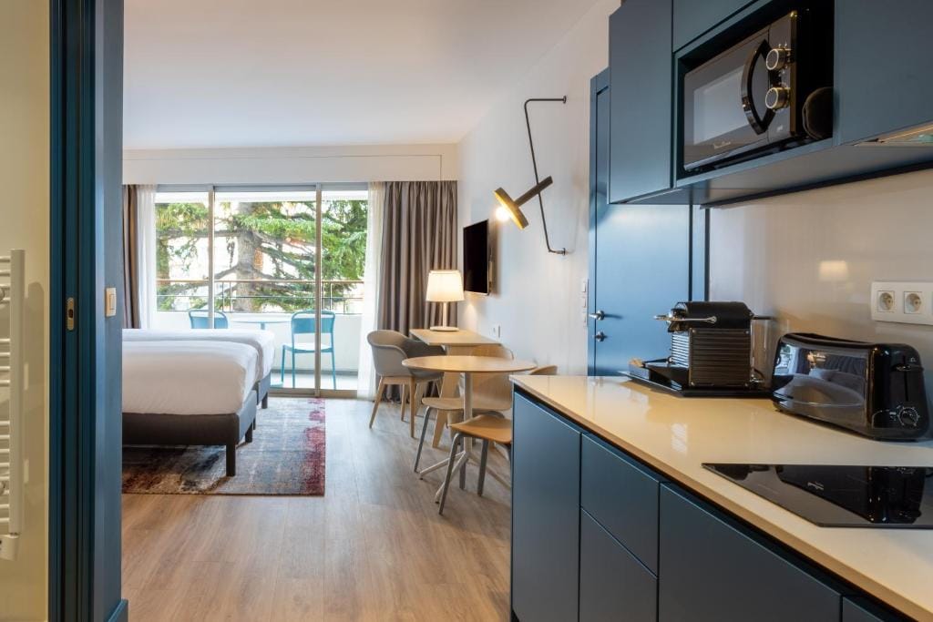 Staybridge Suites - Cannes Centre by IHG — 4