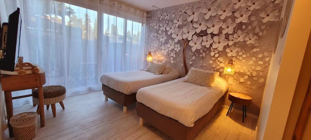 Hotel Tennis International — 4