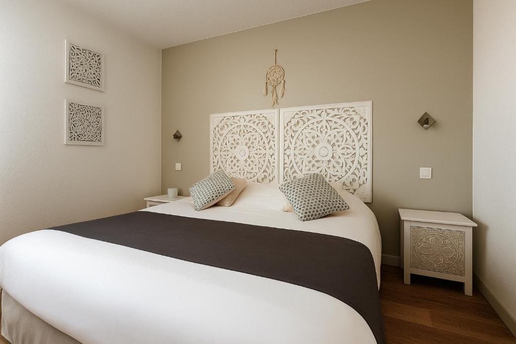 Logis Hôtel Les Grenadines — 2