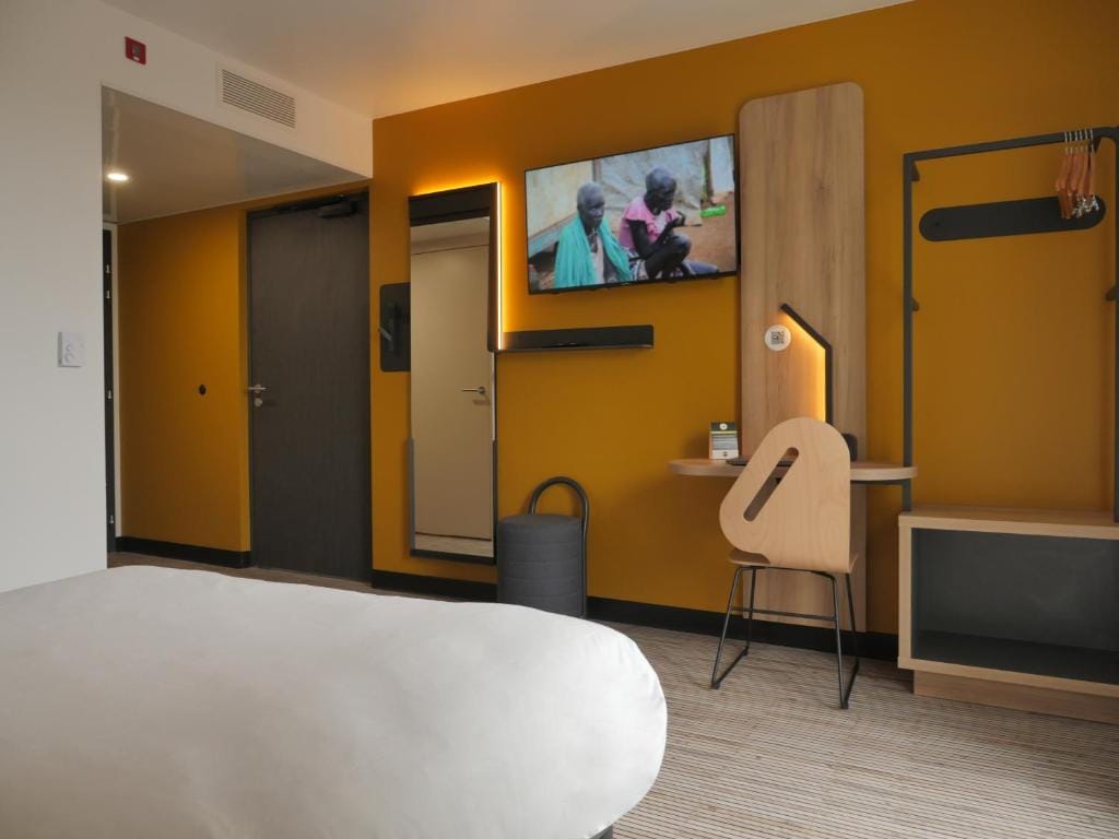 B&B HOTEL Carcassonne Rocadest La Cité — 3