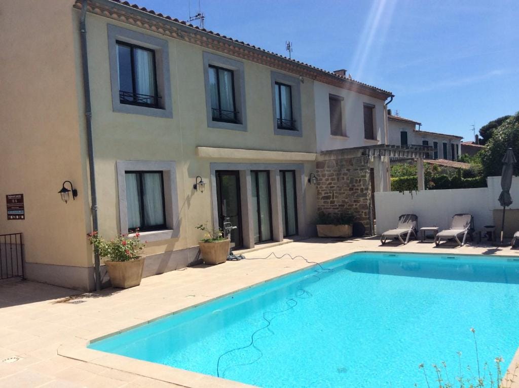 Hôtel l'Aragon à 50m de la cité de Carcassonne — 4