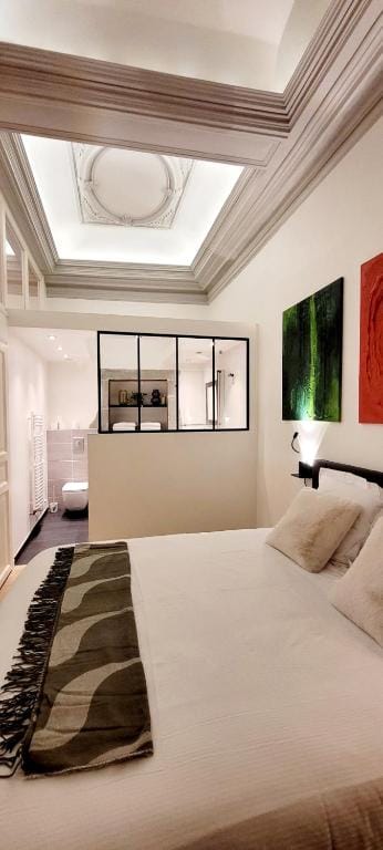 Les Suites Acantha — 2