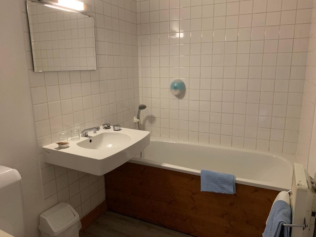 Hotel des Lacs — 3