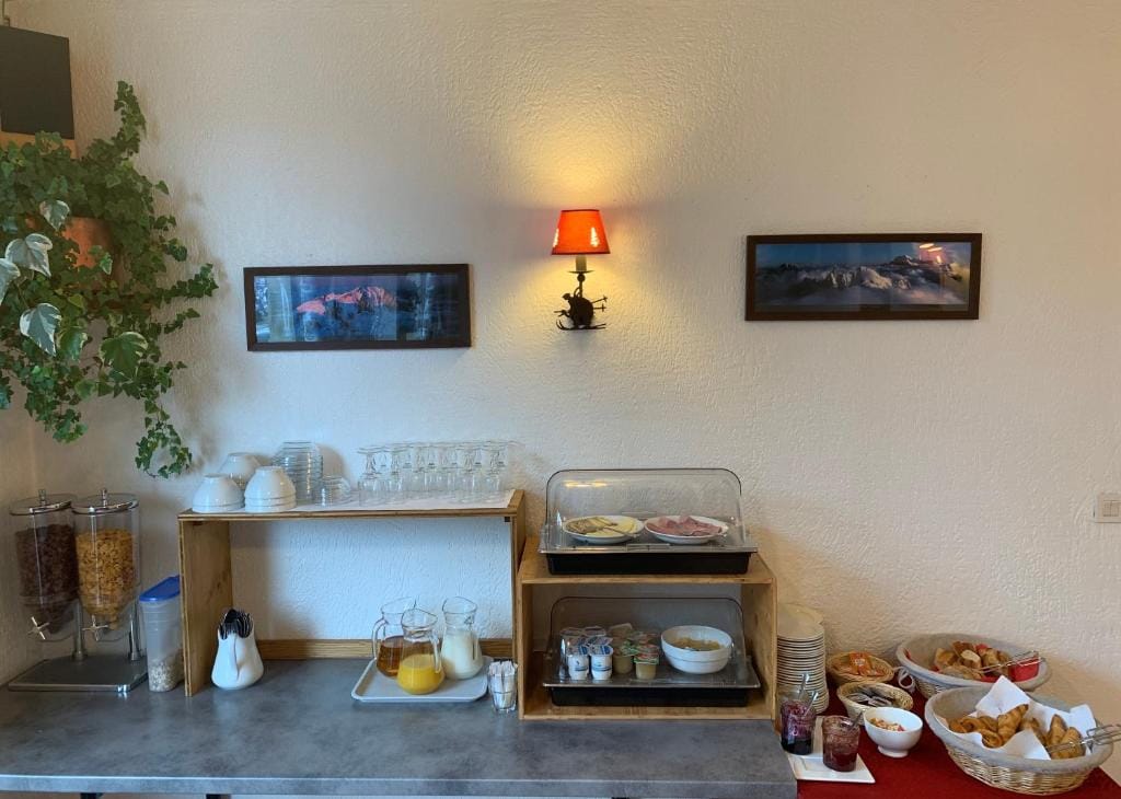 Hotel des Lacs — 4