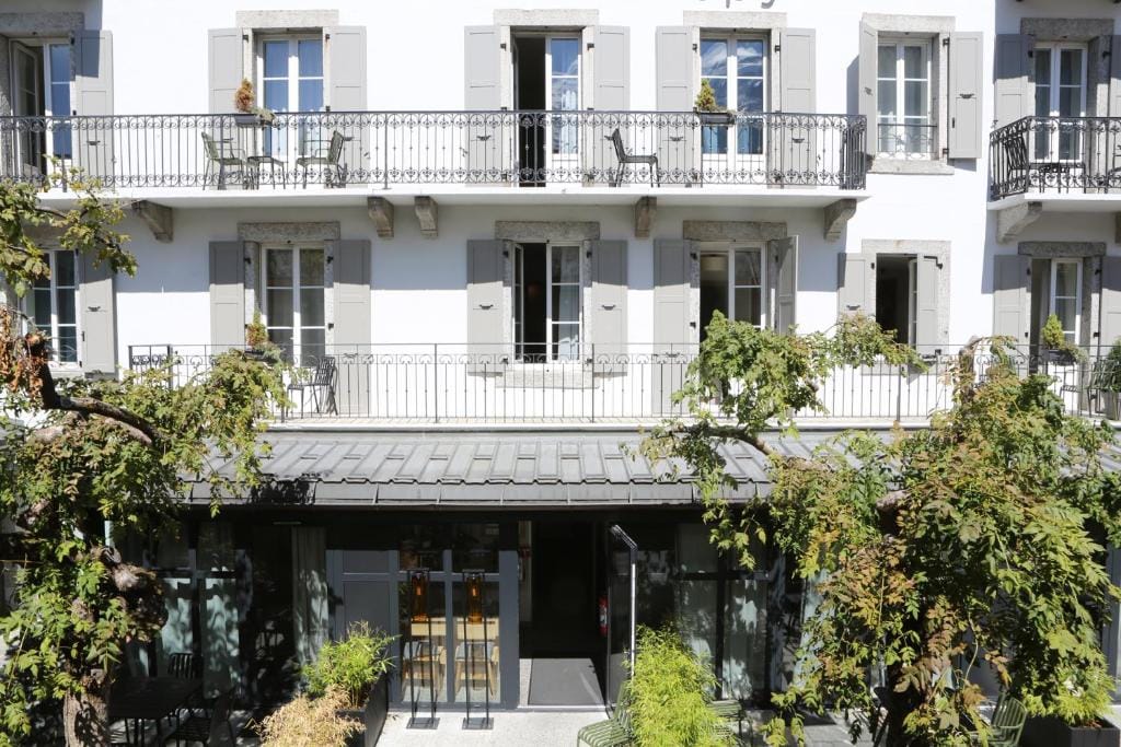 Le Génépy - Appart'hôtel de Charme — 1