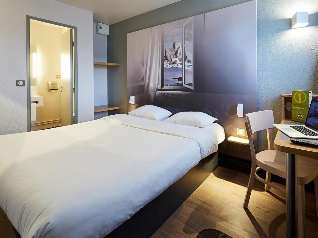 B&B HOTEL Cherbourg — 2